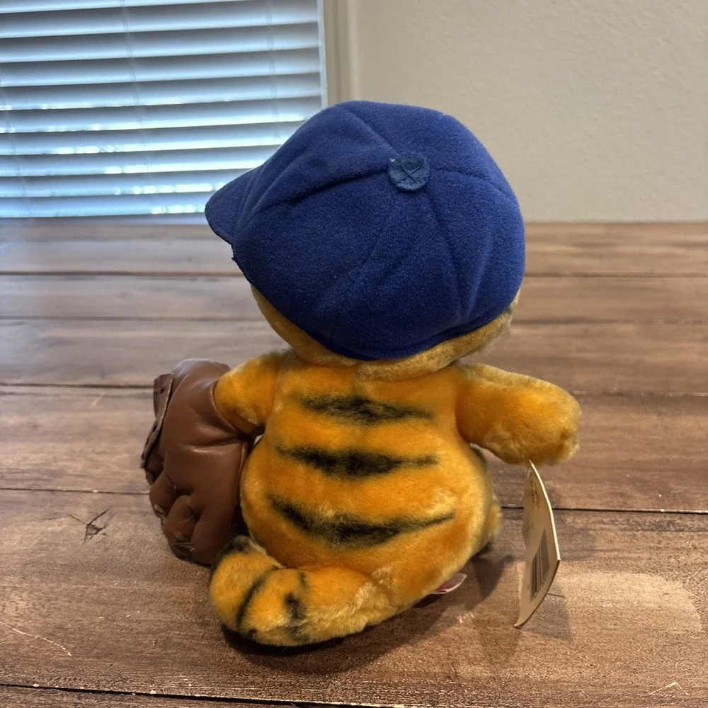 Vintage 1981 NOS Dakin Garfield Plush Baseball Hero #32-4400 W/ Tags Nice!!!